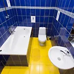 на вулиці проспект свободи 22 одразу біля оперного, біля фонтану * Λβιβ